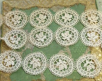 1.75 yards Gorgeous Antique applique intricate medallion cotton lace trim lovely piece edwardian flapper dress intricate flower schiffli