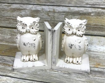 Tall Owls Figurines Set of Bookends//Available in a Variety of Colors//French Country//Farmhouse Decor//Owl Book Ends//Birthday Gifts