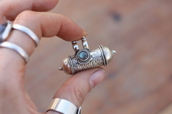 LABRADORITE MANTRA NECKLACE - Sterling Silver- Mantra Box- Crystal Necklace- Gemstone- Spiritual Jewellery- Keepsake- Photo-Perfume necklace