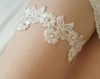 Floral lace garter, wedding garter, bridal garter, pearl embellishments