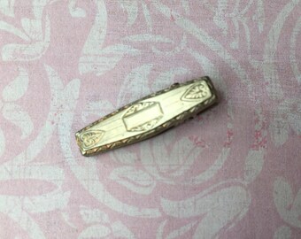 Sweet Little Edwardian Era Lingerie Clip