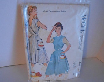 McCall's 1948 wrap dress apron size medium 14-16