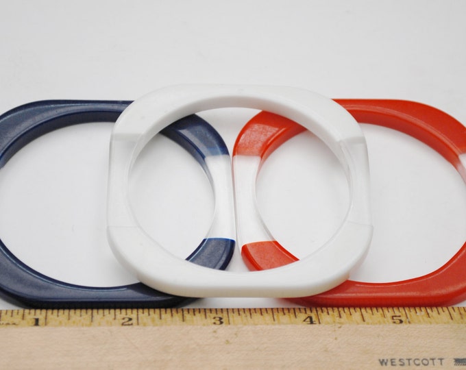 Three Lucite Bangles -Red White Blue clear - Vintage Plastic - Mod Bracelets