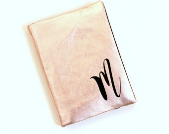 Genuine Leather Business Card Holder, Rose Gold Metallic Leather, Monogram Gift Card Holder, Credit Card Organizer
