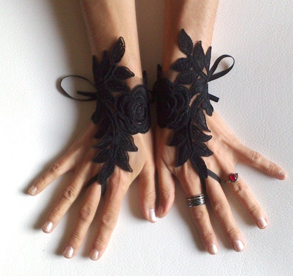goth gothic lace black Wedding gloves, Party gloves, bridal gloves fingerless gloves french lace vampire free ship
