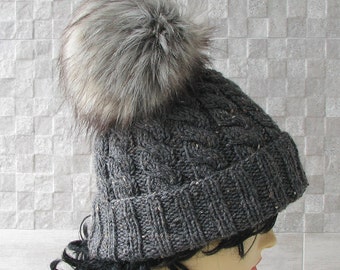 Cool Hats, Winter Hat for Women, Kniited Beanie Hat, Knit Hat for Women, Fur Pom Pom Hat, Knit Hats, pompom fourrure, Winter Accessories