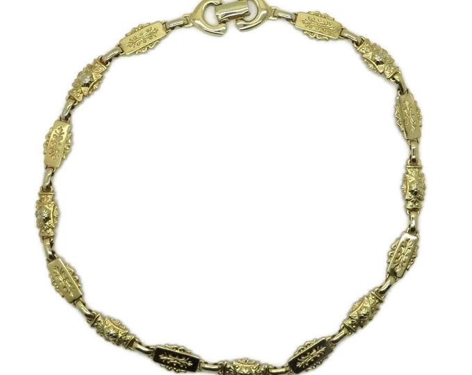 Vintage Karu Arke Gold Tone Necklace