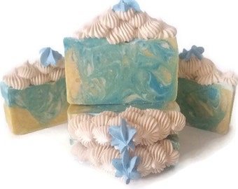 Greenery, Cucumber melons soap, soap bar, soap handmade, cold process soap, unisex soap, valentine soap, valentine gift for HIM, silk soap