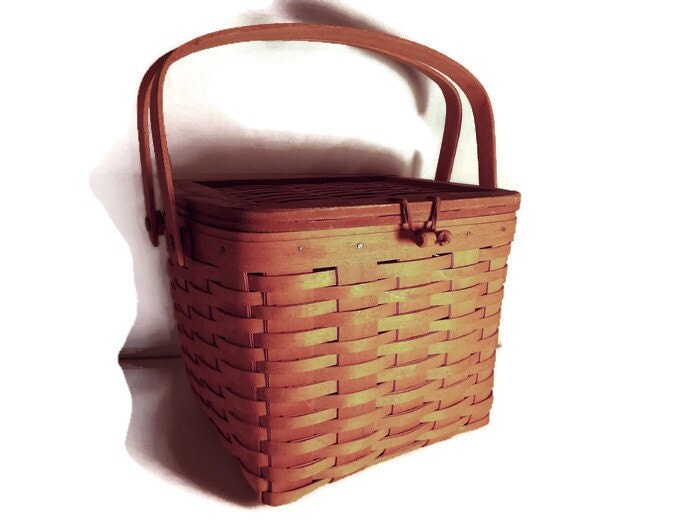 Longaberger Vintage Large Picnic Basket with Lid Handwoven in