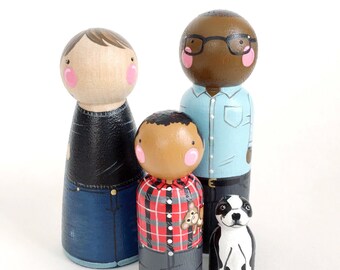 CUSTOM peg doll family of 4 // 2 parents and 2 kids/pets / personalized peg dolls / modern doll house / custom family portrait / wooden toys
