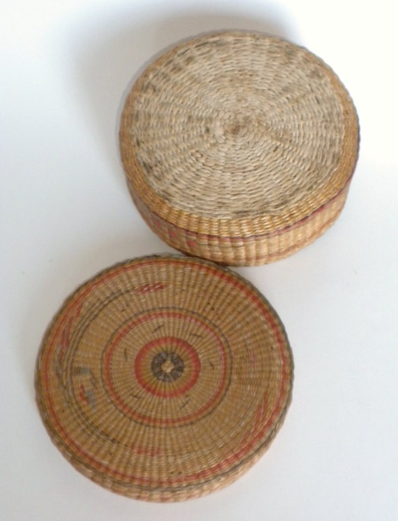 Woven Grass Basket Basket With Lid Round Basket Grass