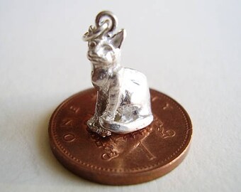Sterling Silver Sitting Cat Charm