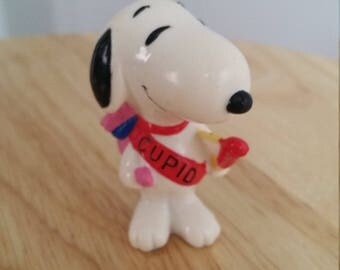 Snoopy, vintage snoopy, snoopy collectables, snoopy figurine