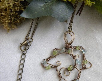 Necklace leaf Ivy peridot, apatite, copper wire wrap ~ Poison Ivy
