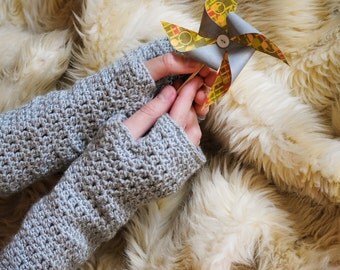 Gray Fingerless Mittens / Crochet Wrist Warmers / Wool Gloves Without Fingers / Crochet Hand Warmers / Winter Accessory Gift / Gift For Her
