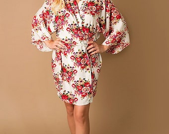 Bridesmaid Robes White Floral Robe Monogrammed Floral Robes Bride Robe Bridal Robe Bridesmaids Robes Monogrammed Robes Wedding Party Robes