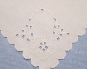 Four Vintage Luncheon Napkins - Embroidered Linen Blend - Small White Napkins