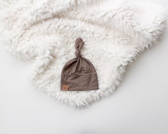 Latte knot beanie | newborn beanie | newborn hat | infant beanie | baby's firt hat | newborn gift | new baby essentials | 0-3 month