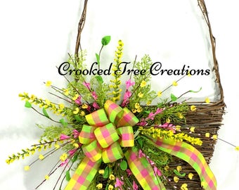 Spring Wreath, Spring Basket, Easter Wreath, Easter Basket Wreath, Easter Decor, Basket Wreath, Spring Door Décor, Spring Floral, Easter