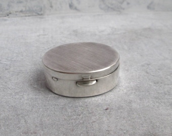 Silver plated pill box pillbox silver plated, sniffed box, pills, dose, silver plated oval,