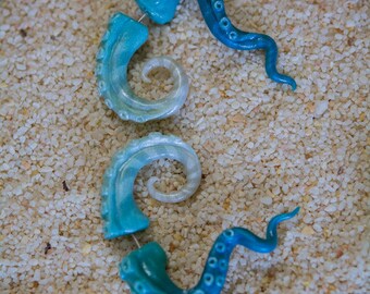 Frozen Tentacle fake gauge earrings