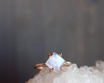 Moonstone Ring. Flashy Gemstone Cabochon Ring. Simple Stackable Gold Fill Ring. Moonstone Jewelry. Anniversary Gift. Ring for Mom.