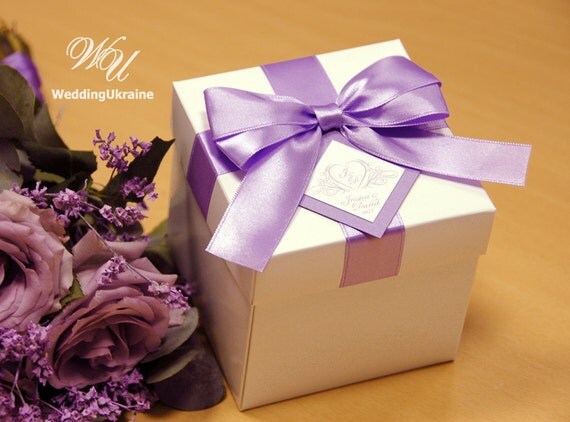 Elegant Lavender Wedding Gift Boxes with satin ribbon bow and