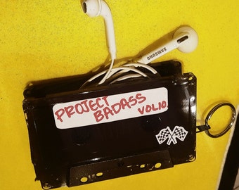 Its always sunny in philadelphia earphone carrier