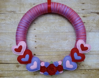 Valentine Felt Wreath, Felt Flower Wreath, Valentine Wreath, Valentine's Day Wreath