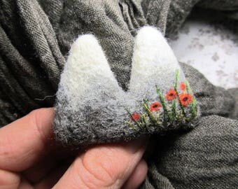 Best friend gift jewelry mountain Needle felted miniature brooch mountain gift Blouse jewelry Brooch nature mountain lover Art miniature