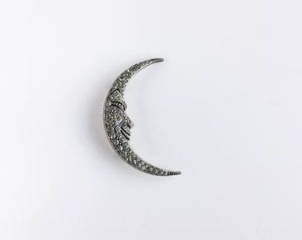 Charming French Vintage Crescent Moon Brooch