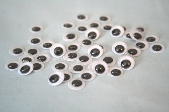 Small 10mm Plastic Googly Eyes 50 Eyes Traditional White