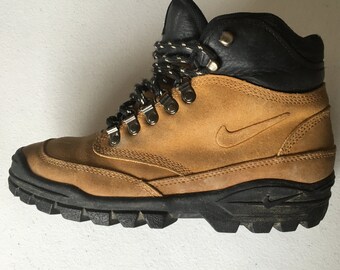 nike air tumalo