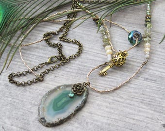 Egyptian Jewelry,Layered Necklaces,Green Agate Necklace,Raw Crystal Jewelry,Boho Jewelry,Bohemian Jewelry,Gypsy Jewelry,Healing Crystal
