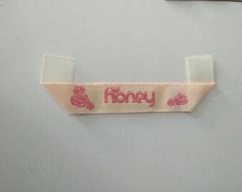 700 custom labels, Woven Clothing Labels, custom woven labels, custom clothing labels, customized labels, women garment labels, labels