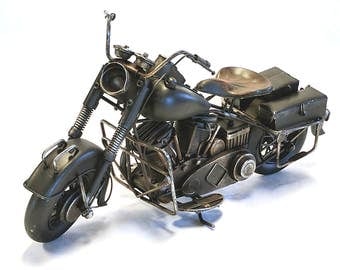 LARGE 1937 Harley Davidson Knucklehead looking Motorcycle Gas & Oil petroliana, metal model, man cave, car bike collection, garage Indian