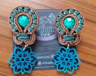 Earrings with acrylic beads brown and green