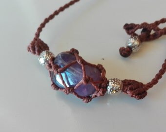 Choker of Macramé with Amethyst stone. Amethyst stone clasp in macrame. Amethyst gemotherapy necklace. Pendant with amethyst
