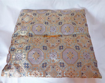 E0056 : Japanese decorative pillow stand