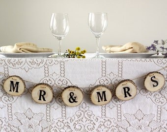 Mr & Mrs Sign, Mr and mrs Banner, Mr and Mrs Head Table Sign, Mr and Mrs for Sweetheart Table, Rustic Wedding Decor, Wedding Decorations