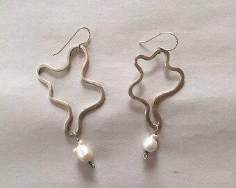 dangle drop wave earrings | minimalist orarl earrings