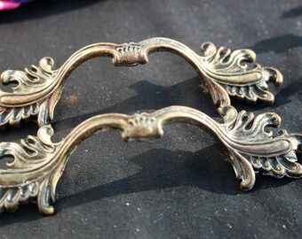 Vintage/Ajax USA /Drawer Hardware/Ornate/French Provincial/Pull