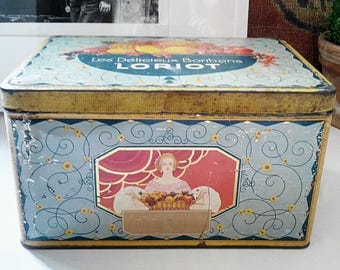 Loriot lithographie metal candy box. France 1950
