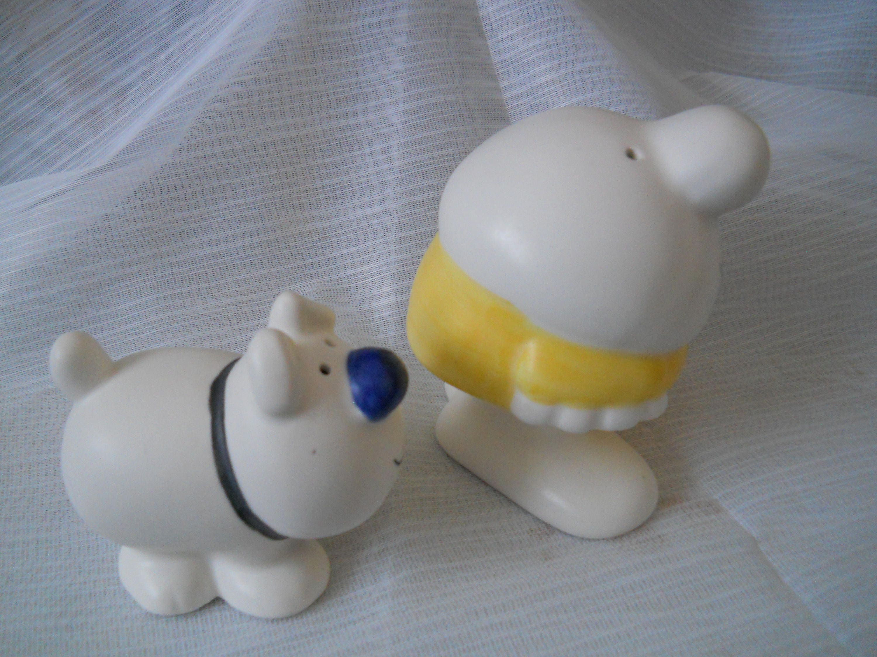 Ziggy and Fuzz Salt and Pepper Shakers cartoons, vintage, collectible