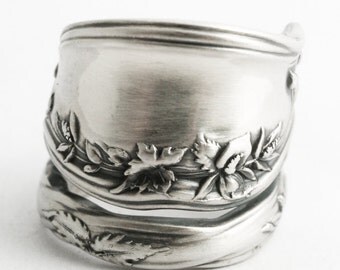 Mariposa Lily Ring, Sterling Silver Spoon Ring, 5th Anniversary Gift, Mille Fleurs 1904 Calochortus Flower Ring Size 6 7 8 9 10 11 12 (6596)