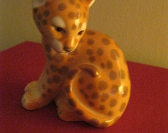 Very rare Beautiful Russian Porcelain - Baby Cub JAGUAR COUGAR Figurine Great quality. Lomonosov Marked