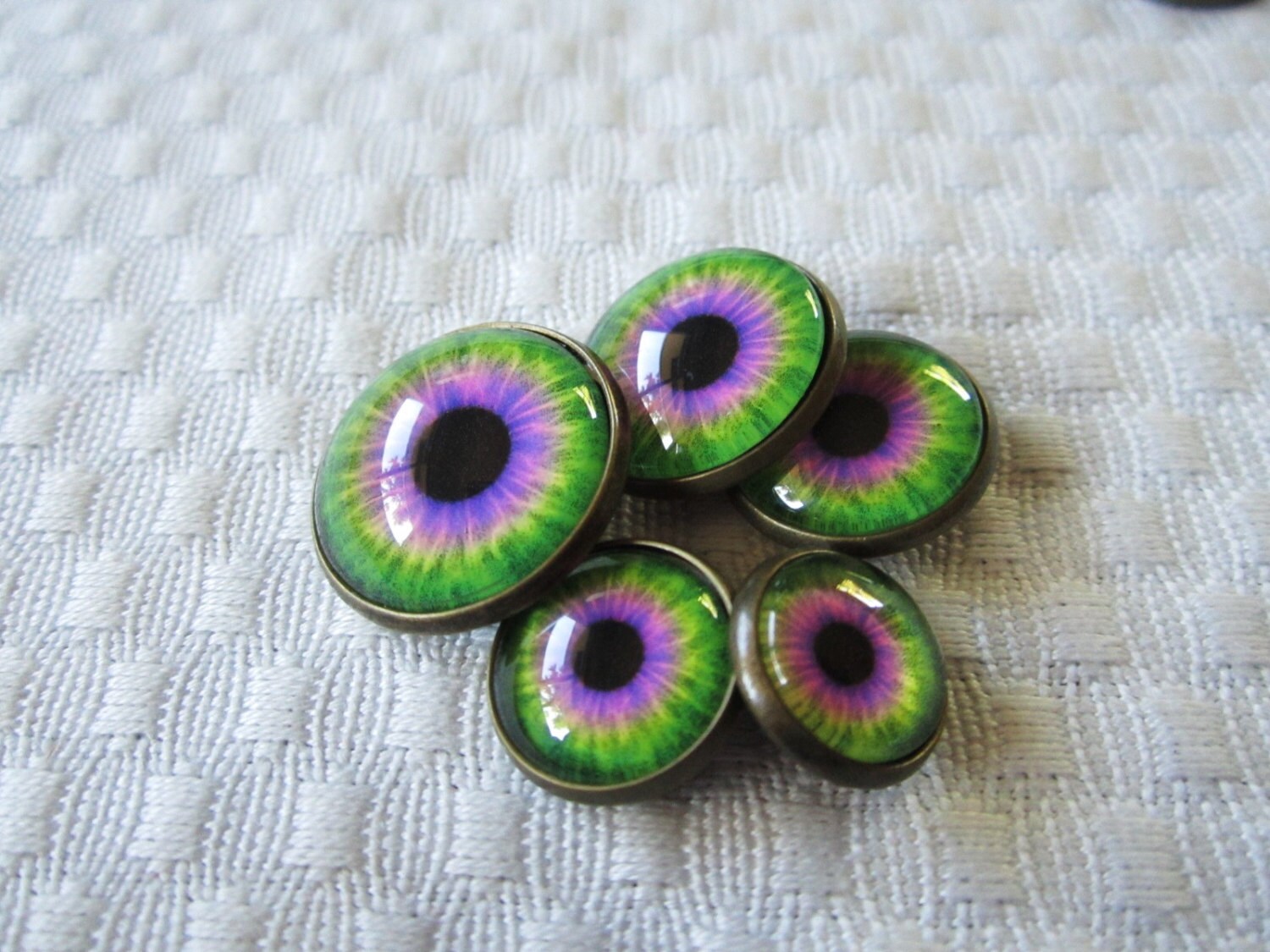 Sew on glass eyes,glass eye buttons, eye buttons from artistJP on Etsy