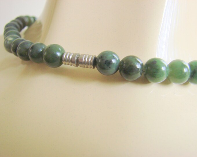 Vintage Jade Bead Necklace Green Bead Jewelry Jewellery