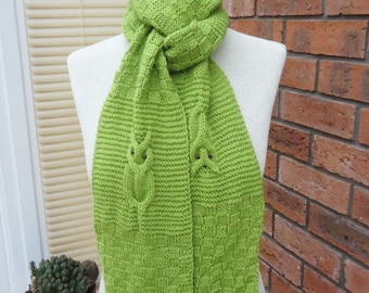 Handknitted Owl Scarf, Knitt Owl Scarf, Owl Scarf in Olive Green, Knitted Owl Scarf