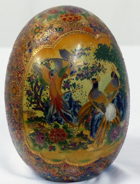 REDUCED Vintage Satsuma Large Hand Painted Porcelain Egg